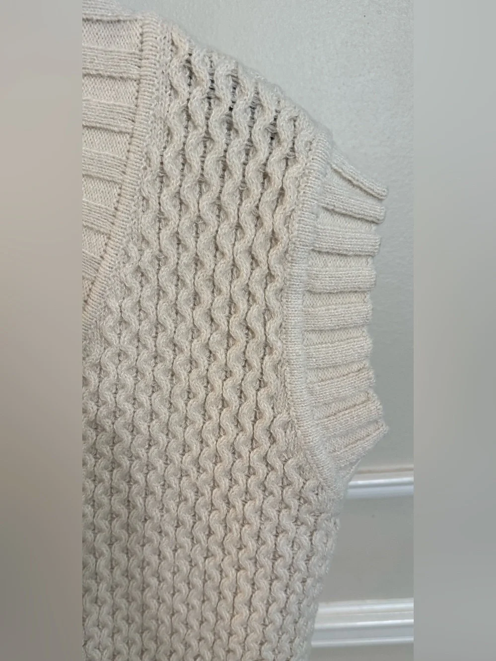 Altar'd State Cream Cable Knit V-Neck Sweater Vest! Size Medium. - Picture 3 of 10